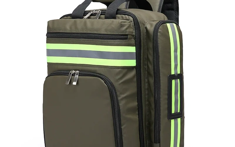 large-capacity-firstaidkitbag-for-emergencies