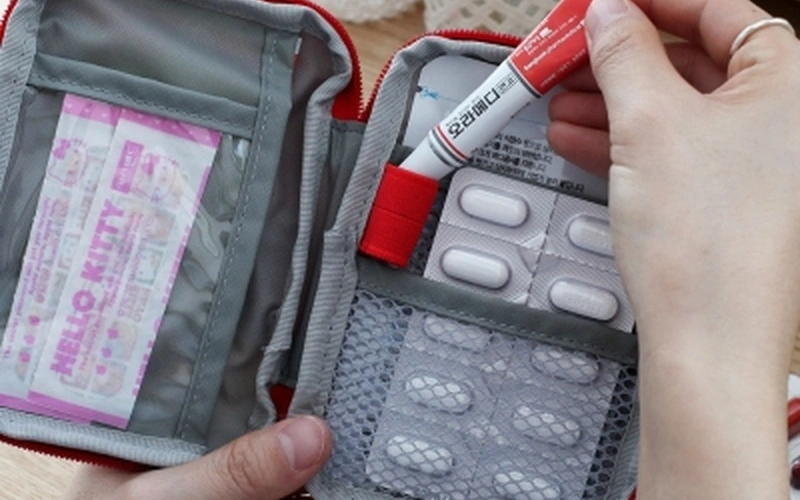 portable-firstaidkitbag-for-outdoor-adventures